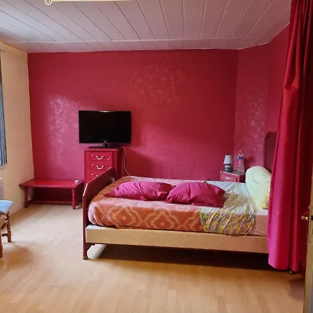 Petite Maison Apartment Vendat